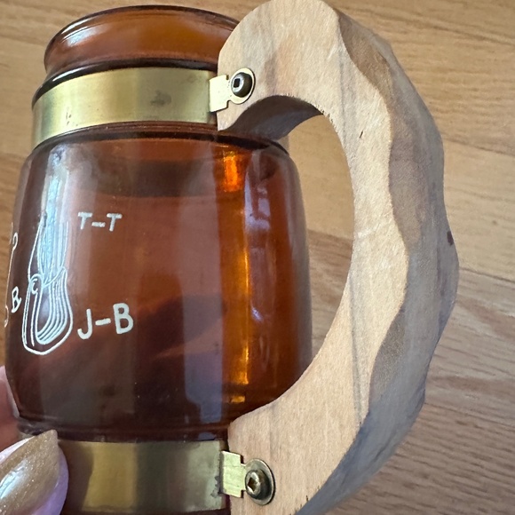 Siesta Ware Amber Color Set of Two Barrel Mugs - Picture 3 of 15